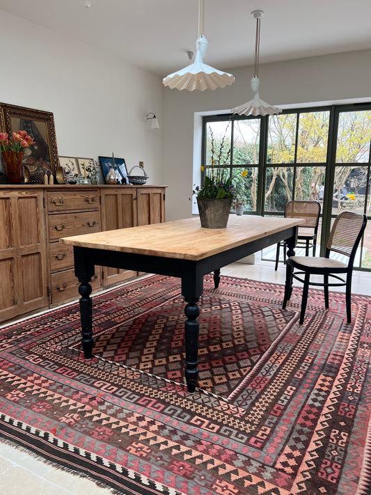 How to Choose the Perfect Vintage Rug for Your Home
